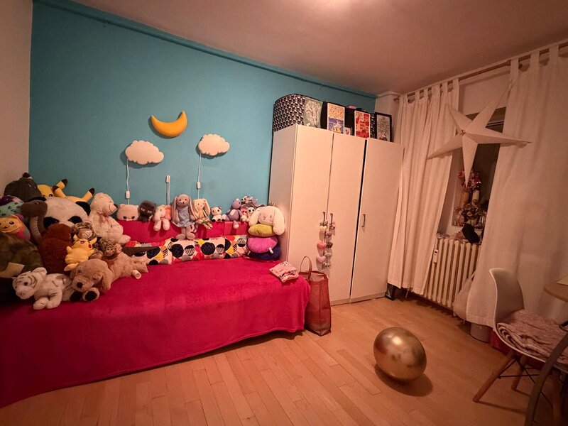 Piata Muncii, Mihai Bravu, Decebal, 3 camere
