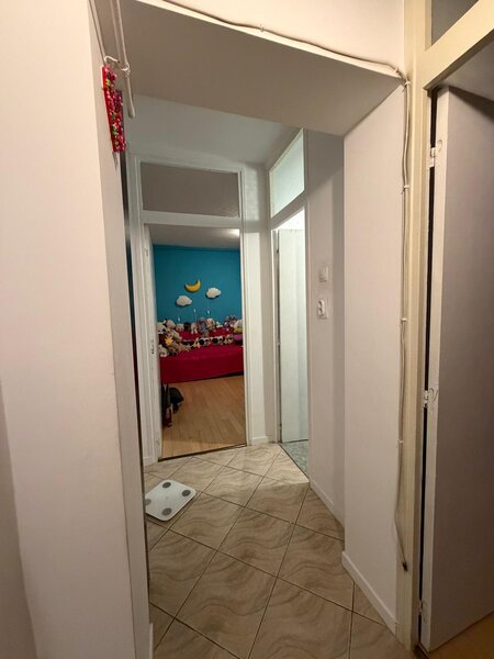 Piata Muncii, Mihai Bravu, Decebal, 3 camere